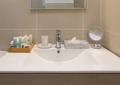 STUDIO BLEU EMERAUDE BATHROOM AMENITIES